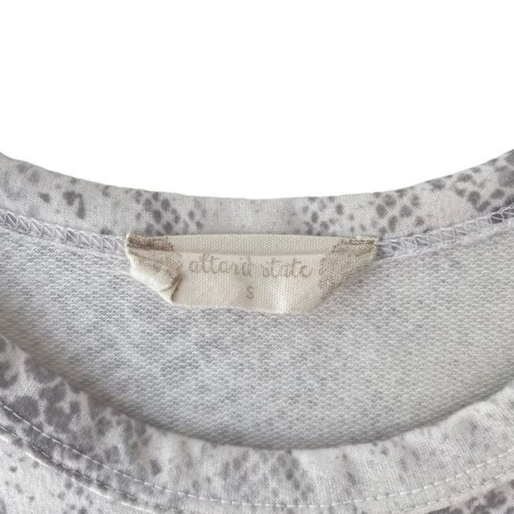 Altar'd State White and Grey Snake Print Crop Top Small - Picture 2 of 4
